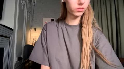 Bella online show from February 17, 2026, 2:41 am