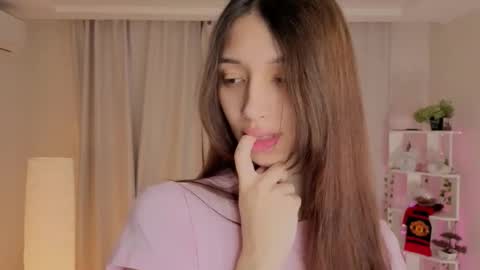 Snapshot of soledadrook chatting on November 12, 2025, 4:35 am Monica online show from November 12, 2025, 4:35 am