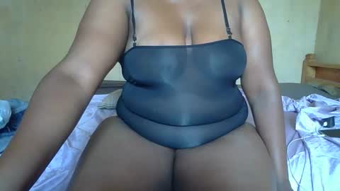 Snapshot of sollybunny chatting on February 9, 2026, 7:34 am Solly bunny online show from February 9, 2026, 7:34 am