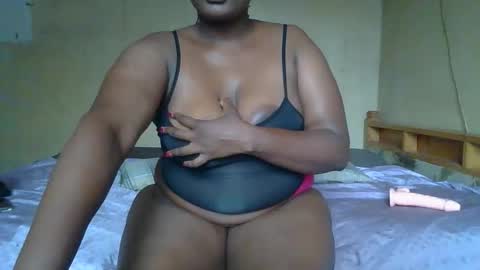 Snapshot of sollybunny chatting on February 21, 2026, 2:40 pm Solly bunny online show from February 21, 2026, 2:40 pm