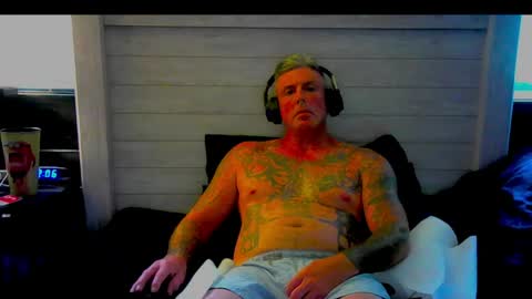 Snapshot of solodolo2020 chatting on April 26, 2026, 7:00 pm I love watching beautiful women play with themselves online show from April 26, 2026, 7:00 pm