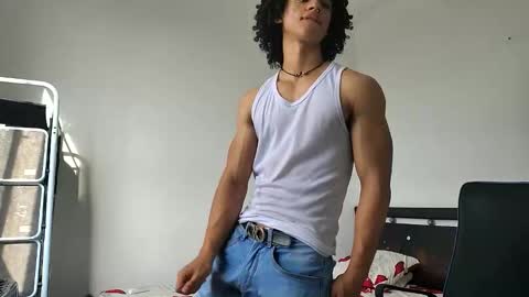 Snapshot of solorizo chatting on April 22, 2026, 9:05 pm Hi Im Weller Check my Bio online show from April 22, 2026, 9:05 pm