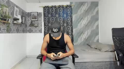 Snapshot of son_hades chatting on May 14, 2026, 5:09 pm son_hades online show from May 14, 2026, 5:09 pm