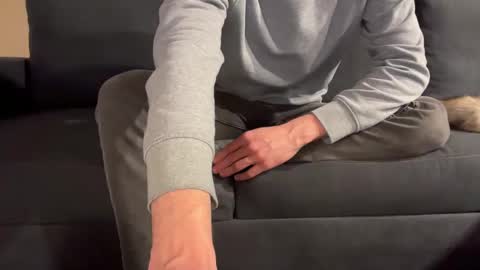 Sondages online show from February 23, 2025, 9:05 pm