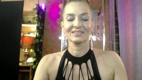 Sonia online show from May 13, 2026, 2:25 pm
