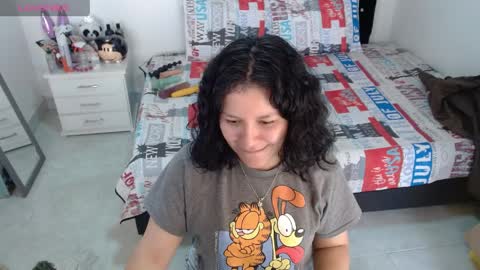 sonialatin69 online show from April 4, 2026, 2:03 pm