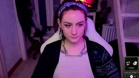 Rie online show from October 16, 2025, 10:00 pm