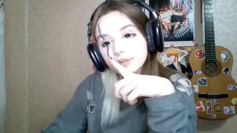 Snapshot of sonwosick chatting on March 10, 2026, 5:07 pm Mila online show from March 10, 2026, 5:07 pm
