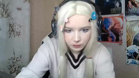 Snapshot of sonwosick chatting on March 22, 2026, 5:05 pm Mila online show from March 22, 2026, 5:05 pm