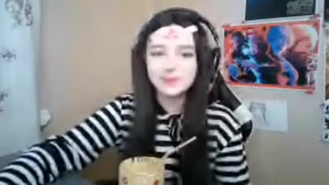 Snapshot of sonwosick chatting on April 7, 2026, 3:12 pm Mila online show from April 7, 2026, 3:12 pm