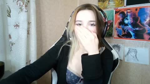 Snapshot of sonwosick chatting on April 12, 2026, 6:02 pm Mila online show from April 12, 2026, 6:02 pm
