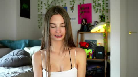 Snapshot of sonyaericsson chatting on July 13, 2026, 8:50 am Eva 3 online show from July 13, 2026, 8:50 am