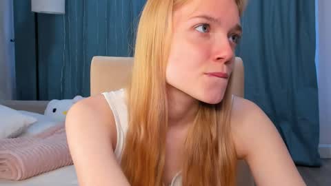 Snapshot of sonyalaviola chatting on May 9, 2026, 6:18 am Sofia online show from May 9, 2026, 6:18 am