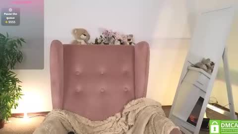 Litta online show from April 17, 2026, 11:52 pm