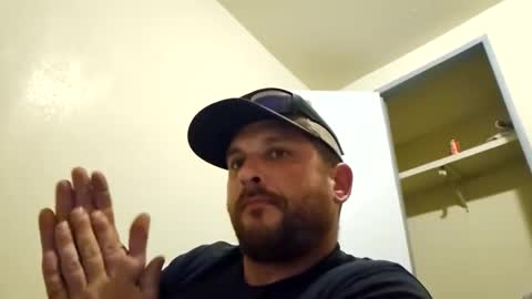 sooobored4141 online show from October 12, 2025, 4:11 am