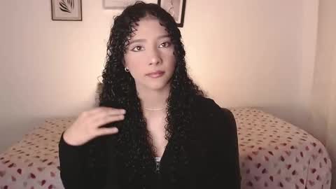 Sophi baby online show from October 10, 2025, 2:32 am