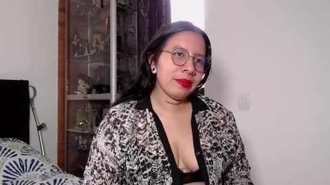  Sophia  online show from December 22, 2024, 5:42 pm