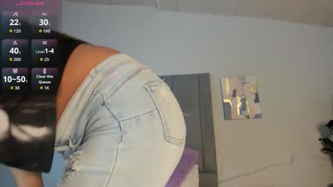 sophia_ebony___ online show from November 18, 2025, 12:42 pm