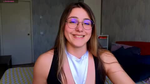 Sophia online show from May 8, 2026, 8:52 am