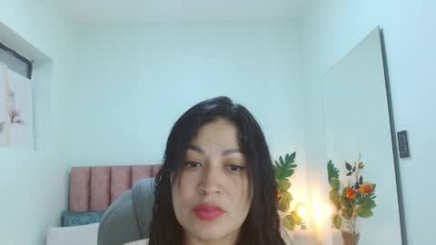 Snapshot of sophia_hadid chatting on April 21, 2026, 10:12 pm Sophia online show from April 21, 2026, 10:12 pm