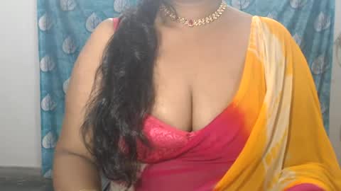 Snapshot of sophia_indian chatting on July 13, 2026, 5:43 am Sophia Tamil online show from July 13, 2026, 5:43 am