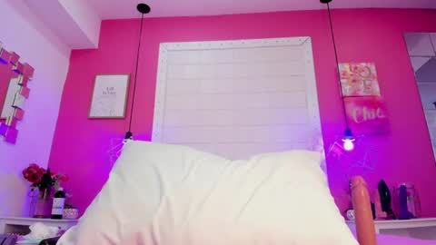 Snapshot of sophia_models chatting on July 15, 2026, 8:47 pm Sophia online show from July 15, 2026, 8:47 pm