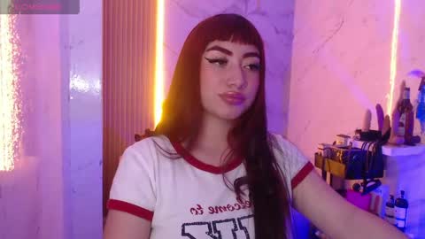 Sophia online show from June 1, 2026, 9:38 pm