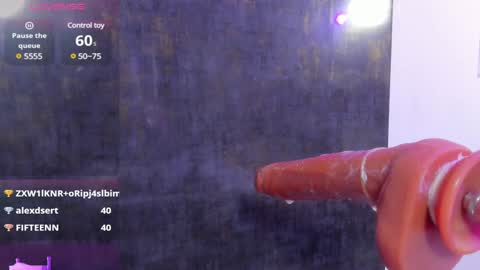 Snapshot of sophia_vivas chatting on February 9, 2025, 12:39 am SHOPIA online show from February 9, 2025, 12:39 am