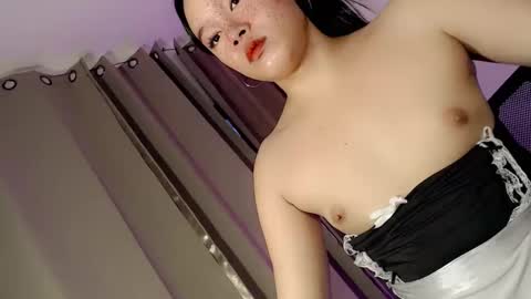 sophia_walker18 online show from April 1, 2026, 2:25 pm
