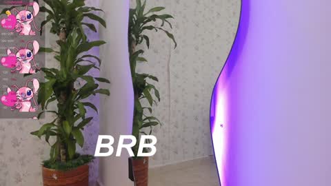 Snapshot of sophia_walkett chatting on January 4, 2025, 7:34 pm Michelle online show from January 4, 2025, 7:34 pm