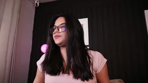 Snapshot of sophia_wilsonn_ chatting on May 4, 2026, 11:06 am Sofi online show from May 4, 2026, 11:06 am