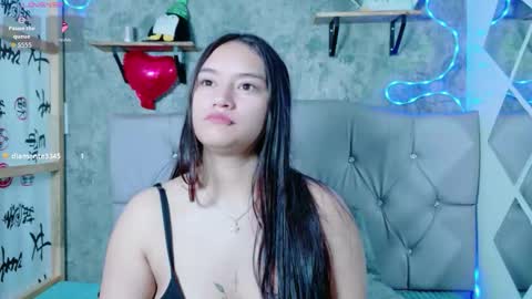 Sophie online show from March 18, 2026, 11:35 am