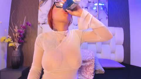 Snapshot of sophiaa10 chatting on June 11, 2026, 12:32 am sophiaa10 online show from June 11, 2026, 12:32 am