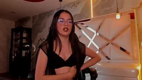 sophiadoll_tf online show from January 17, 2026, 8:34 pm