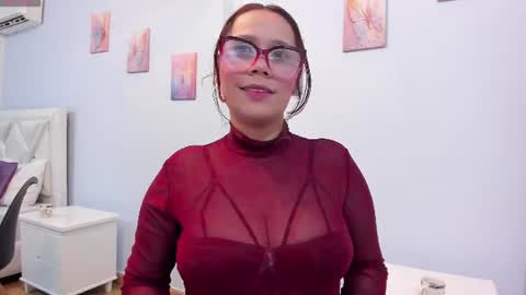 Snapshot of sophiaqueens chatting on June 9, 2026, 8:20 pm Sophia online show from June 9, 2026, 8:20 pm
