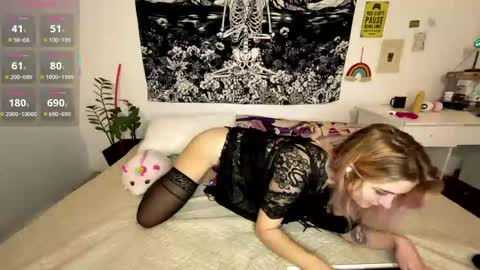 Snapshot of sophiasnarl chatting on June 2, 2026, 9:50 pm Sofi online show from June 2, 2026, 9:50 pm
