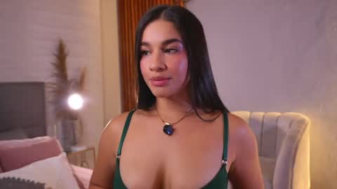 sofia online show from April 24, 2026, 10:01 pm