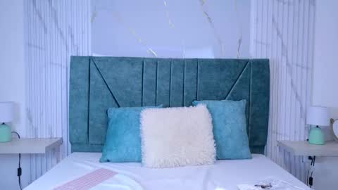 Sophie  online show from February 6, 2026, 10:24 pm