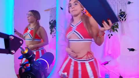  SOPHIE JANNER online show from October 28, 2025, 8:18 am