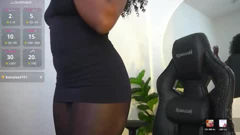 Snapshot of sophie_luvs chatting on April 12, 2026, 2:44 pm Sophie online show from April 12, 2026, 2:44 pm