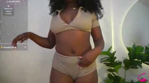 Snapshot of sophie_luvs chatting on May 3, 2026, 2:01 pm Sophie online show from May 3, 2026, 2:01 pm