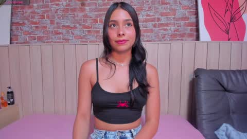 Sophie online show from January 31, 2025, 6:14 pm