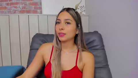 Sophie online show from September 12, 2025, 2:17 pm