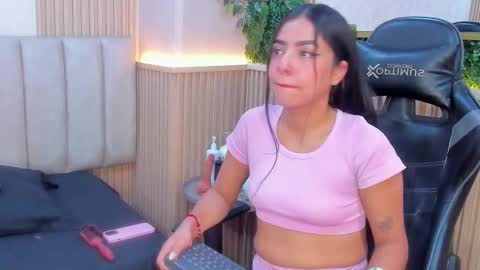 Snapshot of sophiegriffin_ chatting on February 7, 2026, 7:06 pm Sofa online show from February 7, 2026, 7:06 pm