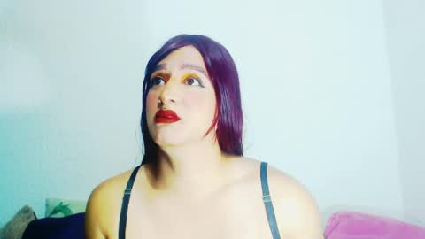 sophiehillsxo online show from March 28, 2026, 4:45 am