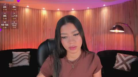 Sophie Houston online show from April 16, 2026, 4:13 am