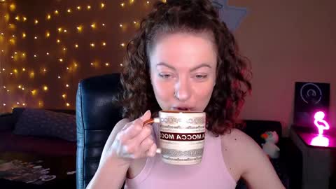 sophieleroux online show from April 2, 2026, 9:51 am