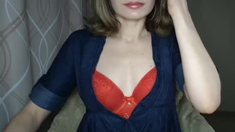 Sophiemisss online show from February 5, 2026, 6:07 am