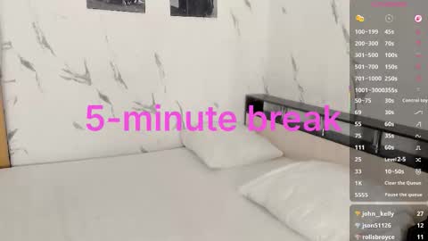 Snapshot of sophierayne_ chatting on January 10, 2026, 7:59 pm SophieRayne online show from January 10, 2026, 7:59 pm