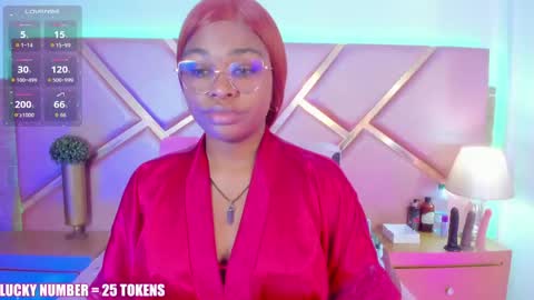 Sophie online show from April 17, 2026, 12:30 pm